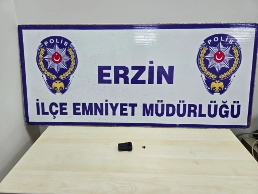 Erzin&rsquo;de ehliyet sınavına kopya d&uuml;zeneğiyle giren şahıs yakayı ele verdi
