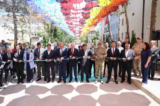 Erzincan&rsquo;da 15 Temmuz Anma Merkezi ziyarete a&ccedil;ıldı
