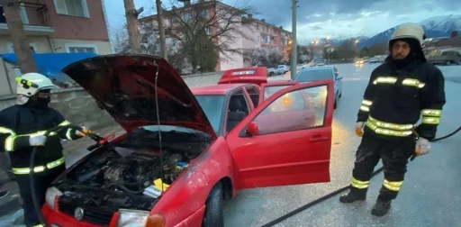 Erzincan’da araç yangını
