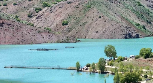Erzincan’da baraj gölünde yapılan aramalarda kayıp gencin cesedine ulaşıldı
