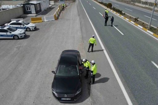 Erzincan&rsquo;da bayram tatilinde 11 bin 611 ara&ccedil; denetlendi

