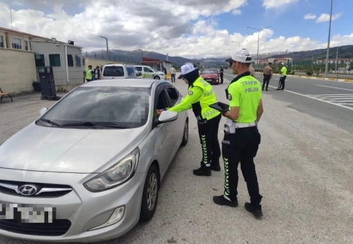 Erzincan&rsquo;da bayram tedbirleri kapsamında sivil otob&uuml;s denetimi yapıldı
