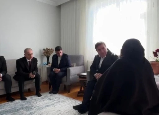 Erzincan&rsquo;da bir anne ve kızının hayatına dokunan ziyaret
