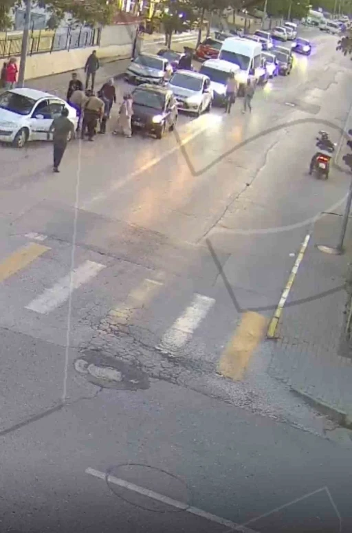 Erzincan’da boğazına yiyecek takılan 8 aylık bebek, Heimlich manevrası ile kurtarıldı
