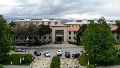 Erzincan&rsquo;da cadde ve sokaklar boş kaldı

