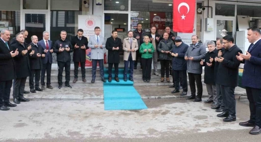Erzincan&rsquo;da eski h&uuml;k&uuml;ml&uuml;, devlet desteğiyle kendi işyerini a&ccedil;tı
