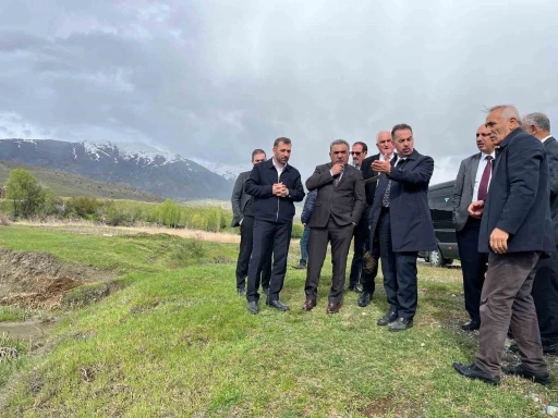 Erzincan&rsquo;da Karakaya k&ouml;y&uuml;nde su kaynakları incelendi
