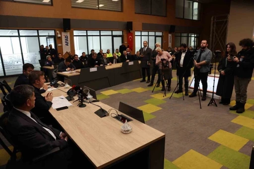 Erzincan&rsquo;da mahsur kalan 39 kişi kurtarıldı
