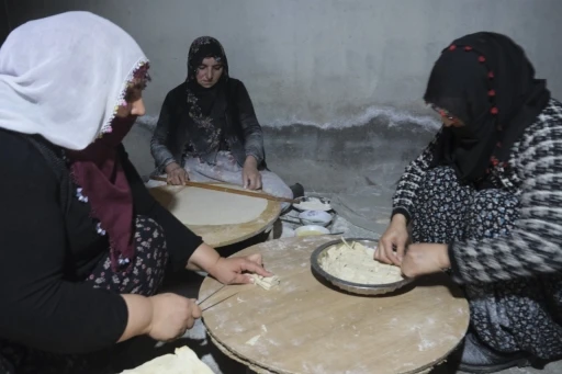 Erzincan&rsquo;da ramazan hazırlığı: Geleneksel lezzetler imeceyle sofralara taşınıyor

