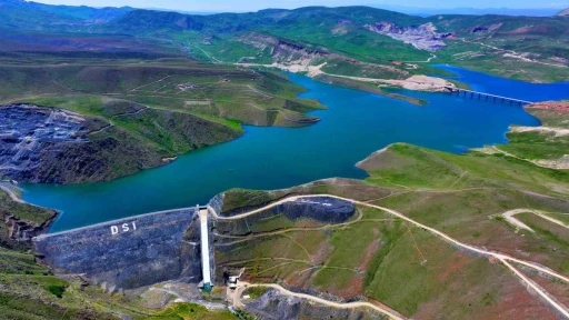 Erzincan&rsquo;da son 23 yılda su yatırımlarıyla tarım ve enerjiye katkı
