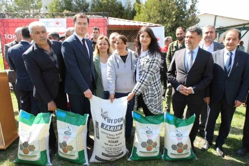 Erzincan’da tohum, fide ve fidan dağıtımı yapıldı
