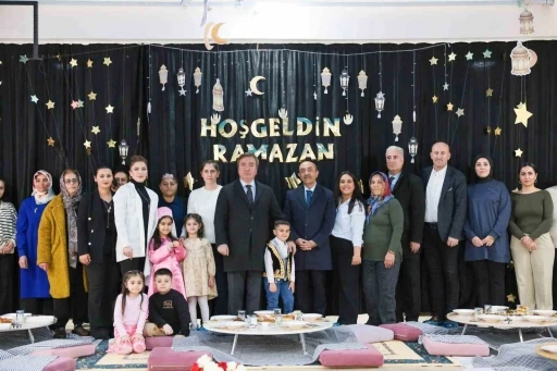 Erzincan&rsquo;da &uuml;&ccedil; kuşak aynı sofrada buluştu
