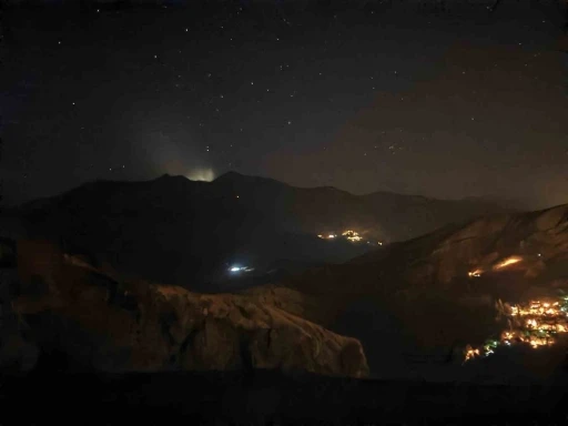 Erzurum-Artvin sınırında gizemli ışık
