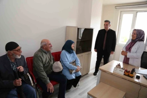 Erzurum&rsquo;da asırlık &ccedil;ınarlara sağlıklı hayat merkezinde &ouml;zel ilgi
