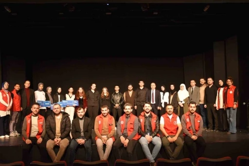 Erzurum&rsquo;da gen&ccedil; şairler yarıştı
