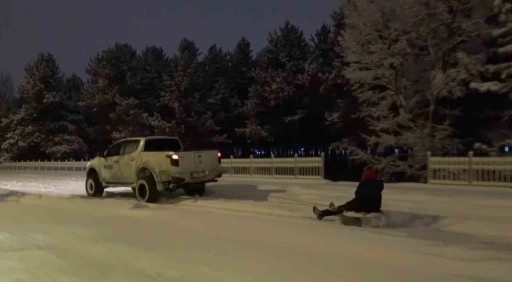 Erzurum&rsquo;da off-road&ccedil;uların lastik ve kızaklı kar keyfi
