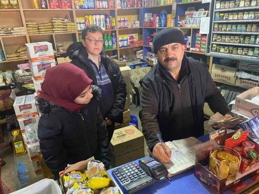 Erzurum&rsquo;da &ouml;ğrenciler "Zimem Defteri" geleneğini s&uuml;rd&uuml;r&uuml;yor
