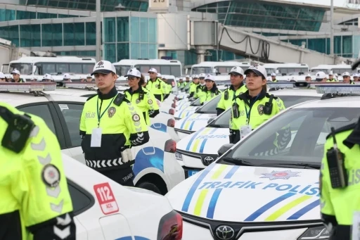 Erzurum’da polis ve jandarmaya 74 araç takviyesi
