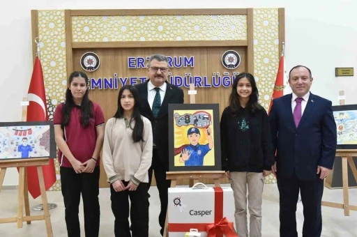 Erzurum’da &quot;Çocuk gözüyle polis&quot; konulu resim yarışması düzenlendi
