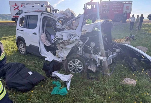 Erzurum&rsquo;da trafik kazası: 3 &ouml;l&uuml;; 4 yaralı
