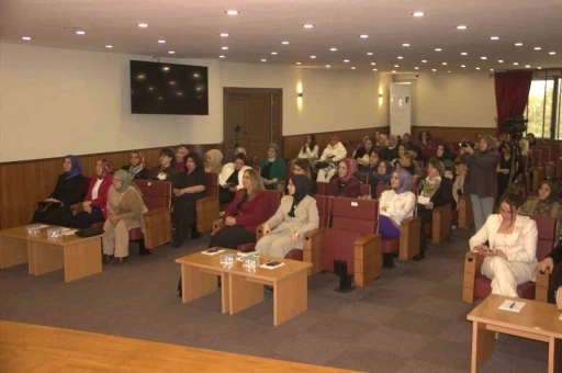 Erzurum&rsquo;da &lsquo;Zirvede kadın var&rsquo; programı d&uuml;zenlendi
