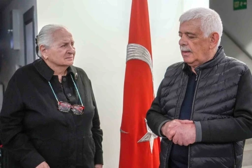 Erzurum Kazım Karabekirbekir Paşa&rsquo;nın kızını bağrına bastı
