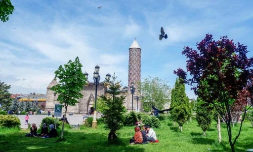 Erzurum ve Ardahan i&ccedil;in "sarı" kodlu uyarı

