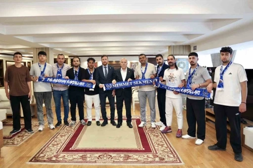 Erzurumspor taraftar gruplarından Başkan Sekmen&rsquo;e ziyaret
