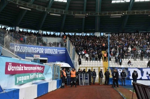 Erzurumspor trib&uuml;nlerinden anlamlı mesaj: "&Uuml;cretsiz taramanı yaptır, yaşam kaliteni artır"
