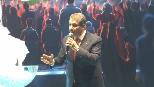 Esenler Belediye Başkanı M. Tevfik Göksu, Kadir Gecesi’nde &quot;10 Bin Hatim, 100 Bin Dua&quot; programında konuştu
