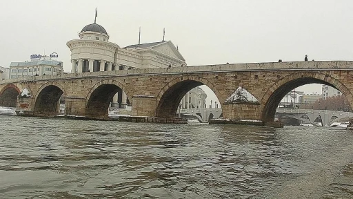 Esenler Belediyesi &Uuml;sk&uuml;p&rsquo;teki Taş K&ouml;pr&uuml;&rsquo;y&uuml; aydınlatacak
