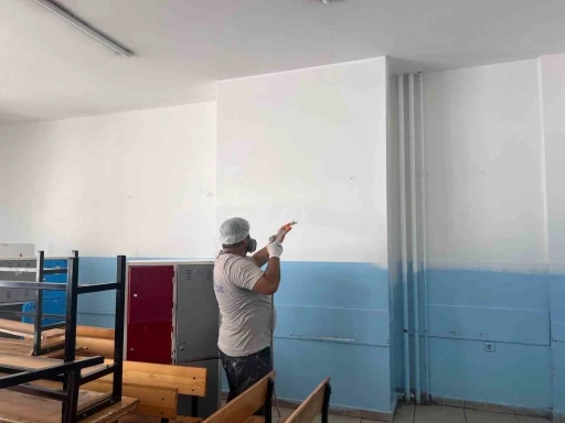 Esenler’in okulları yeni döneme hazırlanıyor
