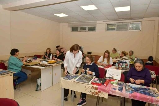 Esenyurt Belediyesi’nden kültür sanata tam destek
