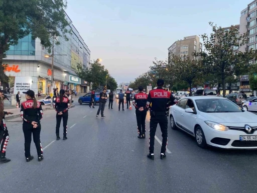 Esenyurt’ta 55 noktada helikopterli asayiş uygulaması
