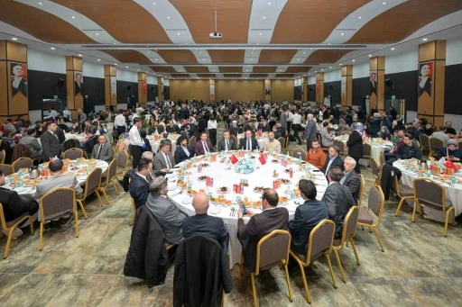 Esenyurt&rsquo;ta din g&ouml;revlileriyle manevi iftar buluşması
