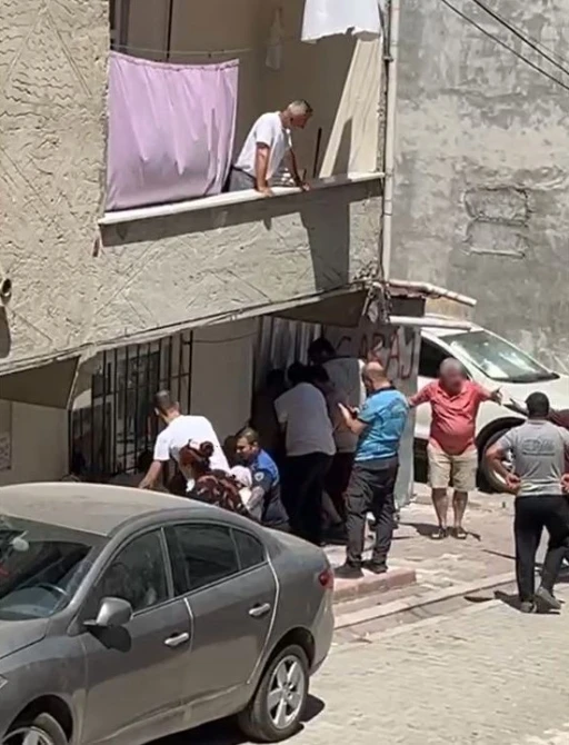Esenyurt’ta ev sahibi ile kiracı arasında kavga
