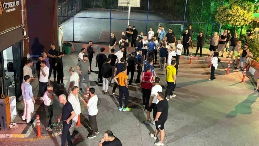 Esenyurt&rsquo;ta siteye giriş kavgasında 3 kişi yaralandı
