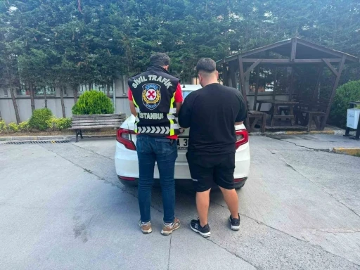 Esenyurt&rsquo;ta trafikte makas atan s&uuml;r&uuml;c&uuml;ye 98 bin 719 lira para cezası
