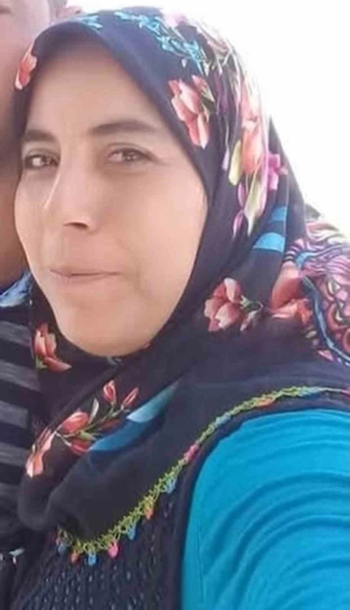 Eşi uyurken kendini asan 2 &ccedil;ocuk annesi kadın hayatını kaybetti
