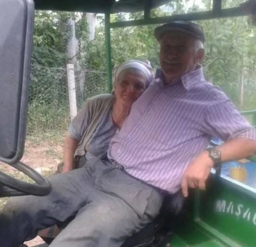 Eşinden saatler sonra hayatını kaybetti
