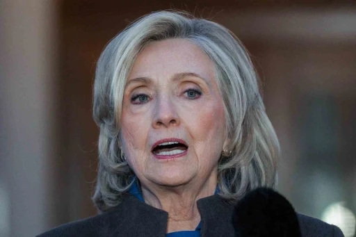Hillary Clinton: "Epstein ile hi&ccedil; karşılaşmadım"