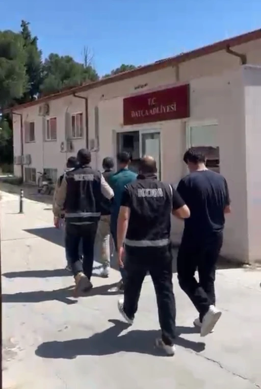 Eski AK Parti Muğla İl Başkanı La&ccedil;in&rsquo;e y&ouml;nelik saldırıda 3 ş&uuml;pheli tutuklandı
