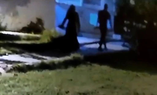 Eski eşini eşarbı ve yastıkla boğan sanık: "Yastıkla y&uuml;z&uuml;n&uuml; kapattım, &ouml;ld&uuml;ğ&uuml;n&uuml; anladım"
