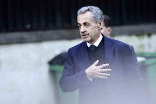Eski Fransa Cumhurbaşkanı Sarkozy’nin hakkındaki 1 yıllık hapis cezasına temyiz başvurusu reddedildi
