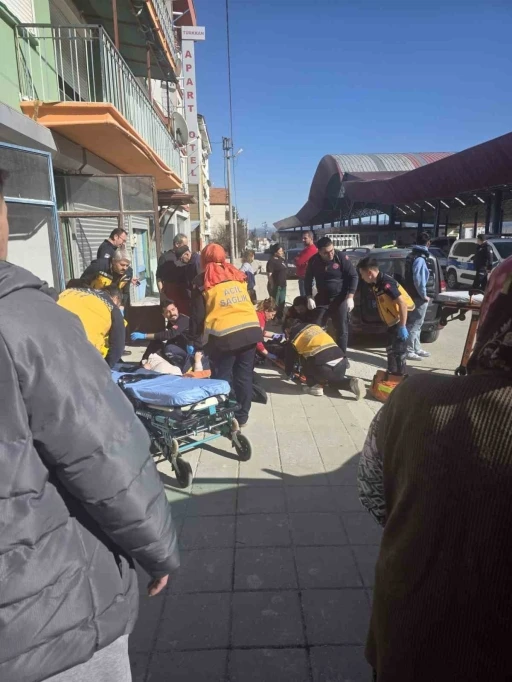Eski karısını bacağından pompalı t&uuml;fekle yaraladı, iş yeri sahibi tarafından kolundan vuruldu

