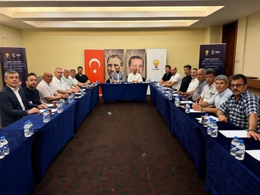 Eskişehir AK Parti Teşkilatı, Batı Anadolu B&ouml;lge Strateji Toplantısı&rsquo;na katıldı
