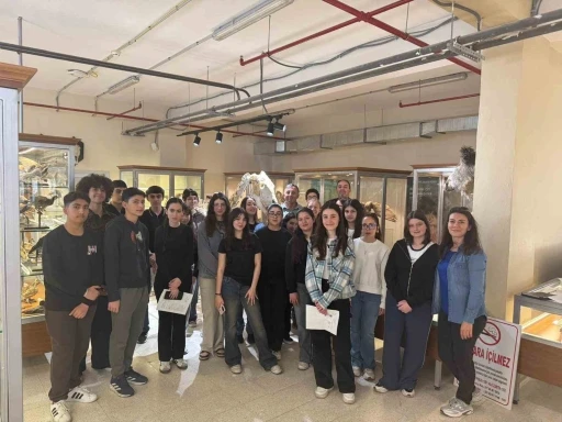 Eskişehir Bilim Olimpiyatları Akademisi&rsquo;nden ESOG&Uuml; Zooloji M&uuml;zesi&rsquo;ne ziyaret
