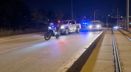 Eskişehir&rsquo;de 0.66 promil alkoll&uuml; s&uuml;r&uuml;c&uuml;ye 25 bin TL ceza
