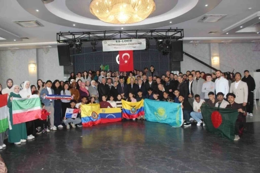 Eskişehir&rsquo;de 55 &uuml;lkeden &ouml;ğrenci kahvaltı programında buluştu
