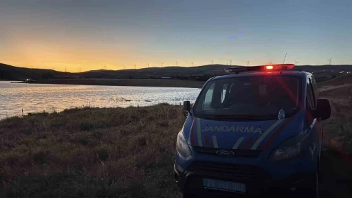 Eskişehir&rsquo;de atıyla g&ouml;lete giren şahıs boğuldu
